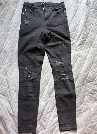 Чорні джинси skinny