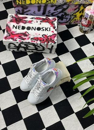 Білі кеди від італійського спортивного бренду ellesse