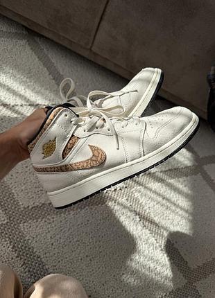 Оригінальні кросівки nike air jordan