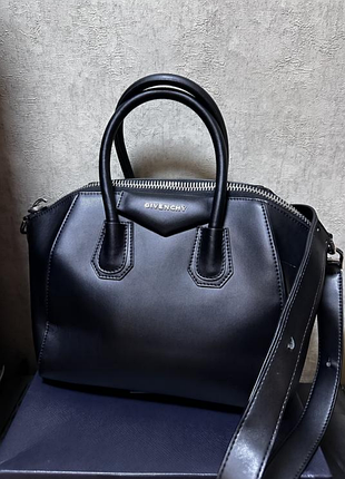 Одна сумка, тысяча луков: givenchy 10