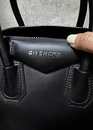 Одна сумка, тысяча луков: givenchy 7