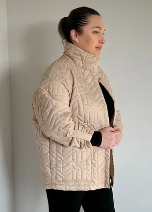 Бежевая куртка торри eva classic 3