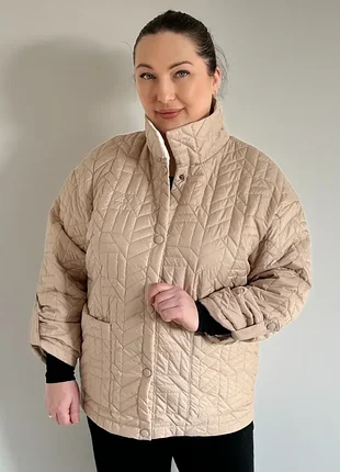 Бежевая куртка торри eva classic