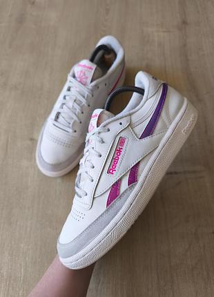 Круті жіночі шкіряні кросівки reebok, оригінал, модель 2022, р.39.