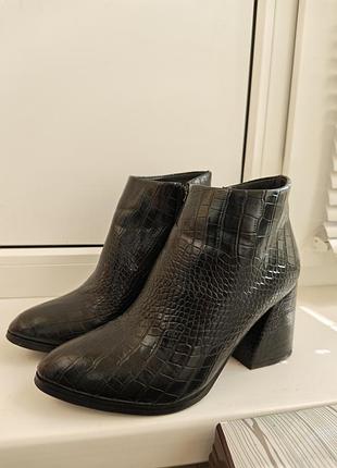 Ботинки / сапоги весенние женские