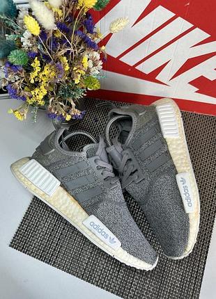 Оригінальні кросівки adidas