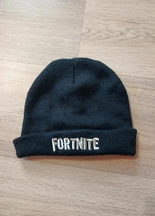 Шапка від fortnite