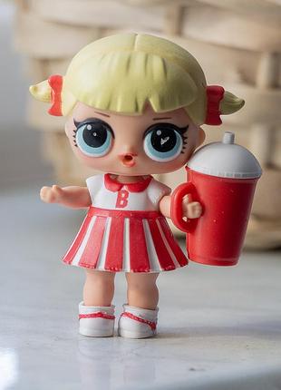 🎀 оригінальна лялька lol surprise cheer captain (черлідерша) з пляшечкою
