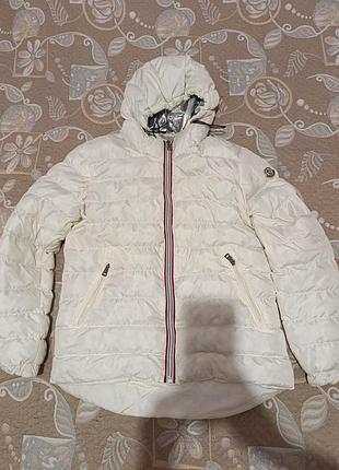 Зимова куртка moncler