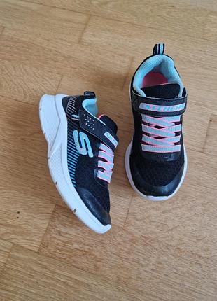 Кросівки skechers / розмір 28 оригінал