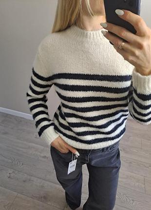 Очень теплый свитер zara в полоску с золотыми пуговицами размер м-л