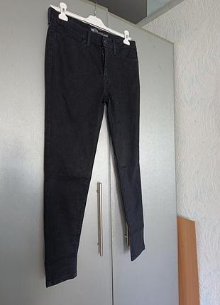 Чорні джинси levi's 4