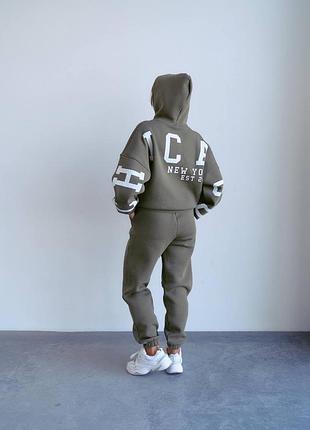 Костюм жіночий 3