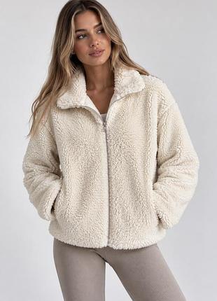 Куртка з еко-хутра тедді uniqlo, кольору natural (нова, з биркою)