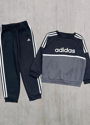 Оригінальний костюм adidas iu0062 на 3/4 роки
