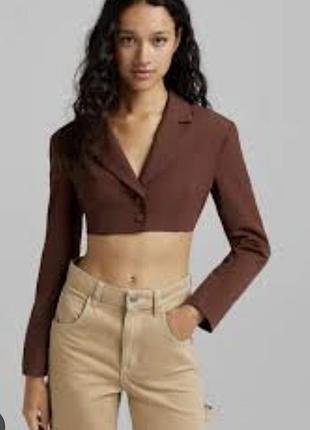 Короткий піджак bershka
