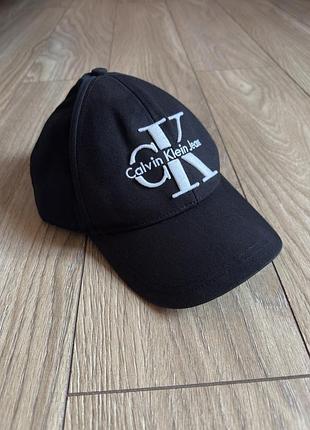 Кепка calvin klein