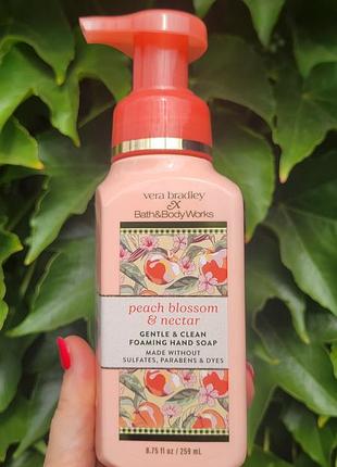 Нежное парфюмированное пенное мыло peach blossom &amp; nectar от bath &amp; body works