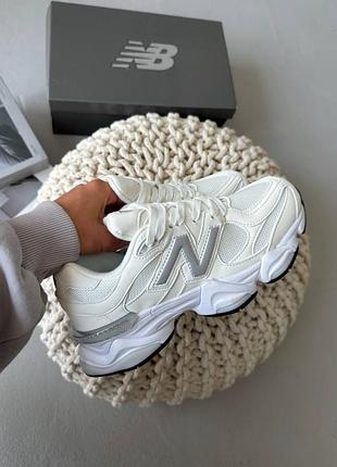 9060 white/grey