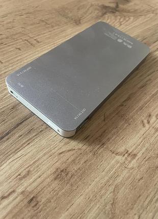 Продам повер банк 7v/6000m
