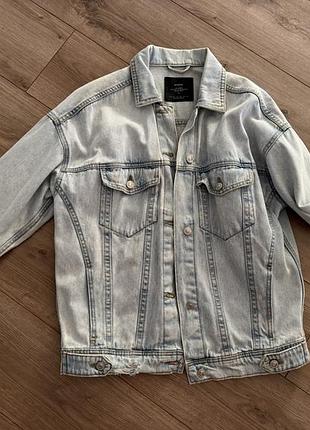 Джинсовка oversize stradivarius