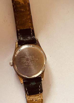 Годинник casio 2