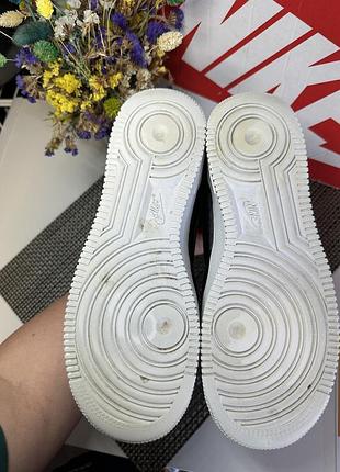 Оригінальні кросівки nike 4