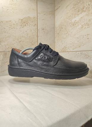 Шкіряні снікерси,, туфлі clarks - nature ii