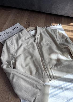 Бомбер бежевий h&m 7