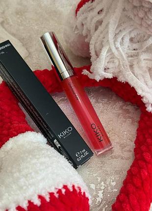 Живильна олія для губ kiko milano nourishing lip oil 05 red velvet