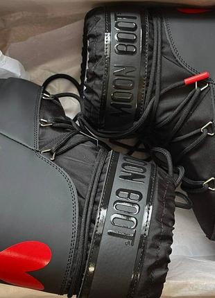 Женские черные с сердцем дутики луноходы moon boot