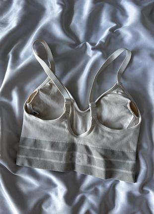Спортивни топ under armour 2