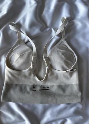 Спортивни топ under armour 3