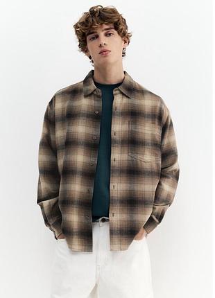 Чоловіча бавовняна сорочка в клітинку pull&bear