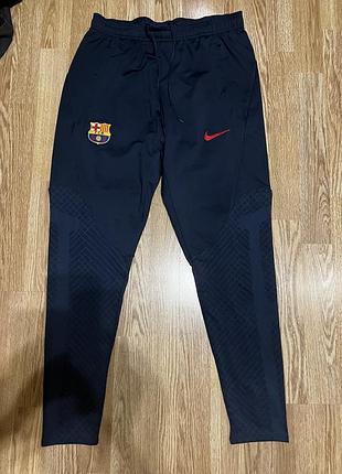 Спортивные штаны nike fc barcelona 22/23 dri-fit strike (размер m)