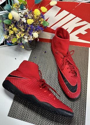 Оригинальные футзалки nike
