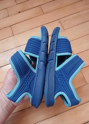 Легкие босоножки adidas 5