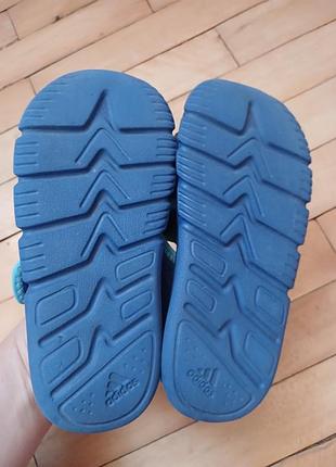 Легкие босоножки adidas 7