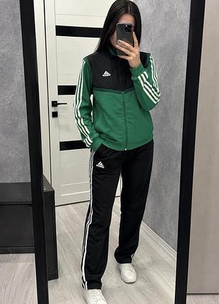 Жіночий спортивний костюм adidas адідас