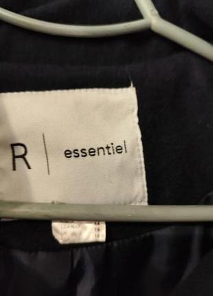 Пальто шерстяное essentiel 2