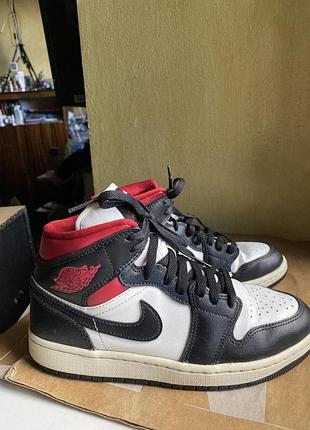 Кроссовки nike jordan 38,5 размер