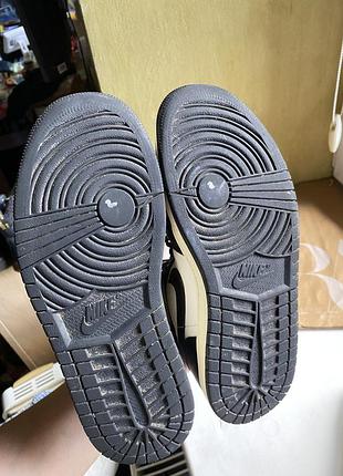 Кроссовки nike jordan 38,5 размер 5