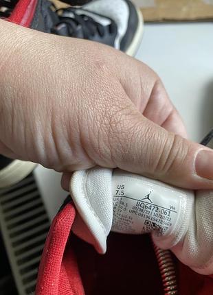 Кроссовки nike jordan 38,5 размер 6