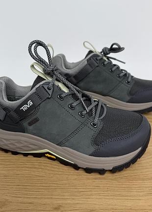 Нові трекінгові кросівки teva grandview gtx low