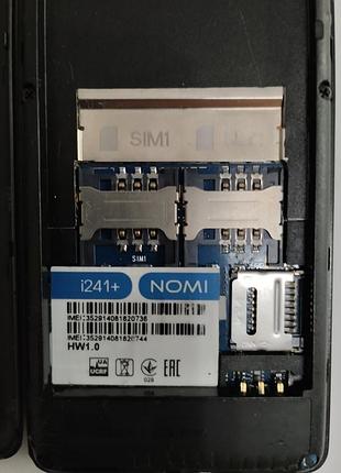 Мобильный телефон nomi i241+. 2