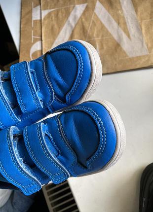 Кроссовки adidas 24 размер 3