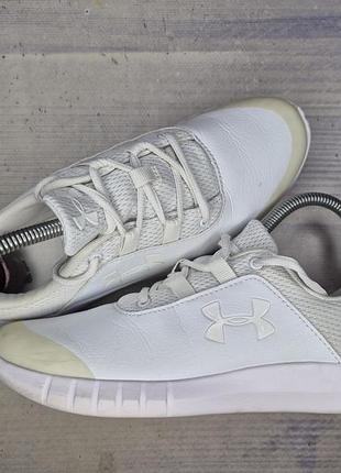 Кроссовки under armour mojo