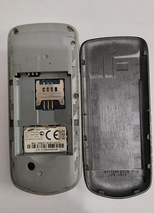 Телефон кнопочный samsung. 4