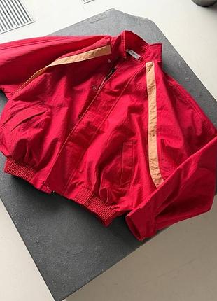 Вітровка червона з полоскою піск сезону yves saint laurent ❤️‍🔥