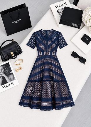 Розкішна мереживна сукня asos